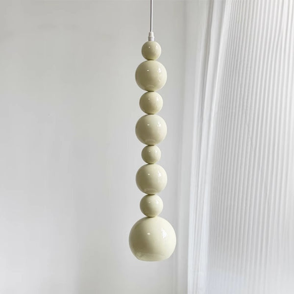 Kreativer Kronleuchter im cremefarbenen Stil mit Kürbislampe