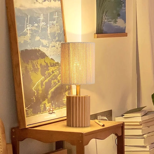 Schlafzimmer-Tischlampe aus Massivholz im japanischen Stil