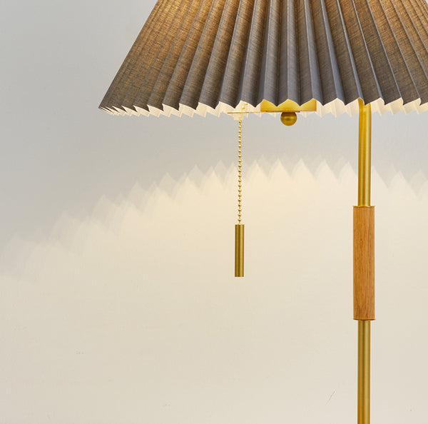 Retro plissierte Massivholz Tischlampe