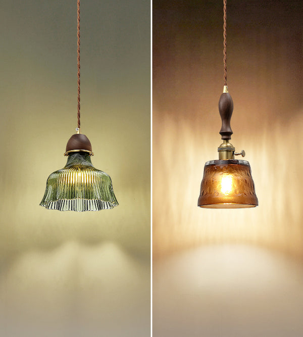 Lustre médiéval en verre de noyer