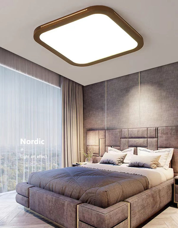 LED-Deckenleuchte aus Walnussholz