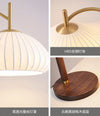 Französische Tischlampe aus Walnussholz fürs Schlafzimmer