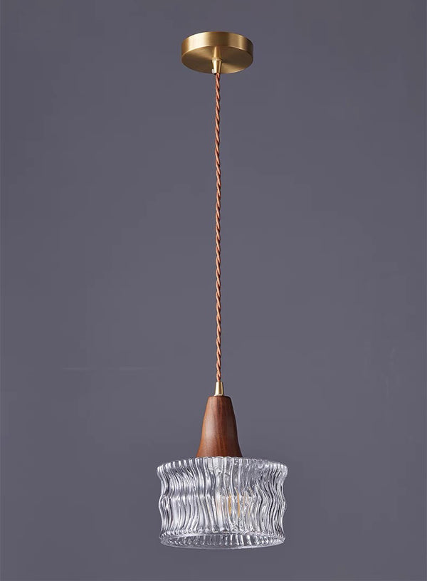 Petit lustre de style médiéval tout en cuivre