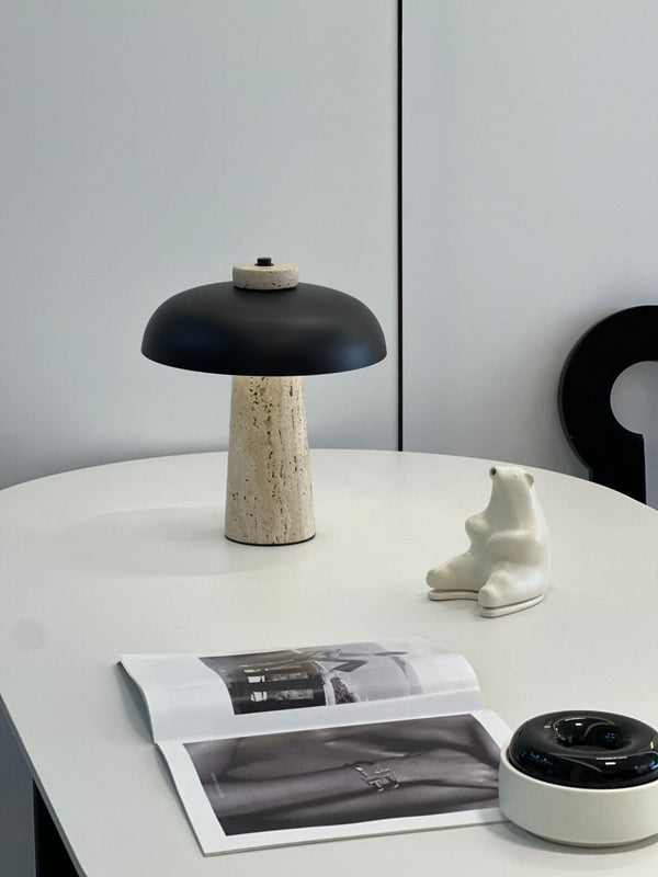 Lampe de table champignon en travertin jaune