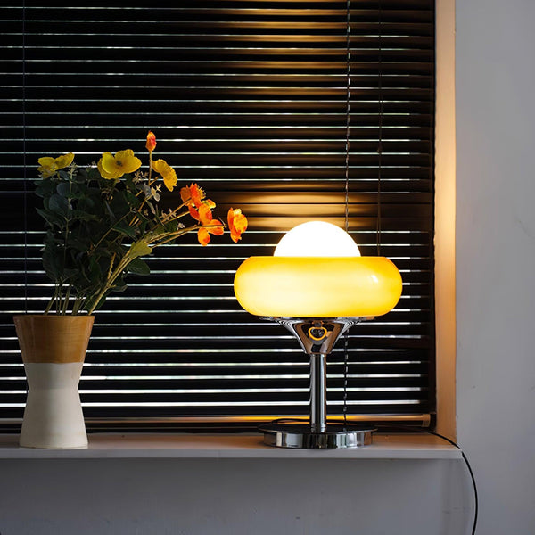 Medieval vintage egg tart table lamp