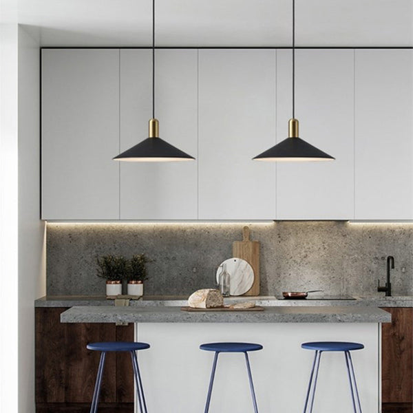 Lustre de salle à manger triangulaire simple et moderne