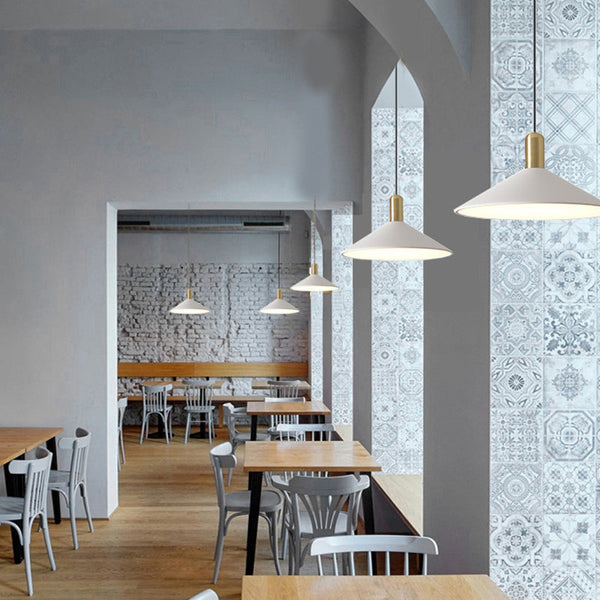 Lustre de salle à manger triangulaire simple et moderne