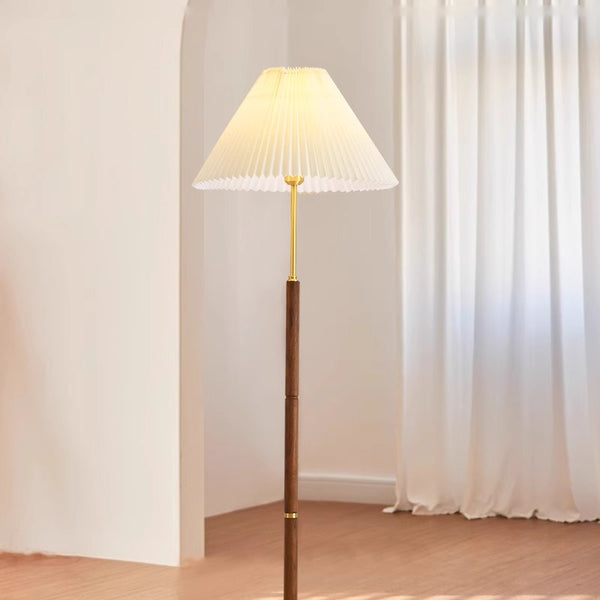 Stehlampe aus Walnussholz mit Plissee