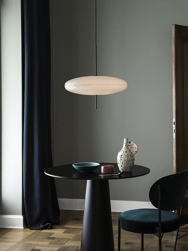 Lustre de restaurant créatif en forme d'OVNI