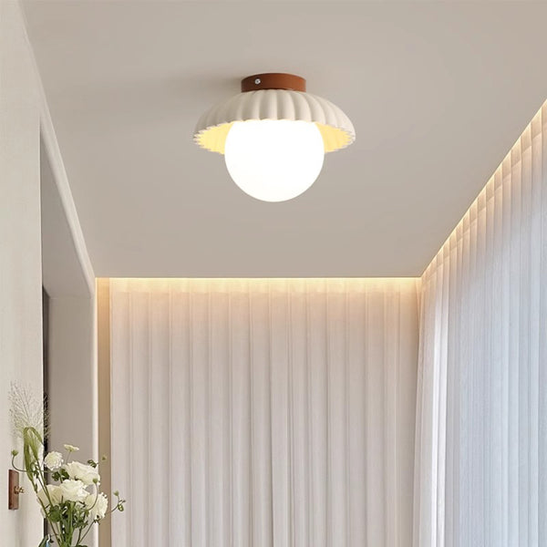 Creative round ball straw hat ceiling lamp