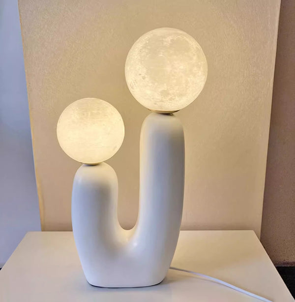 Nordic creative double head ball table lamp