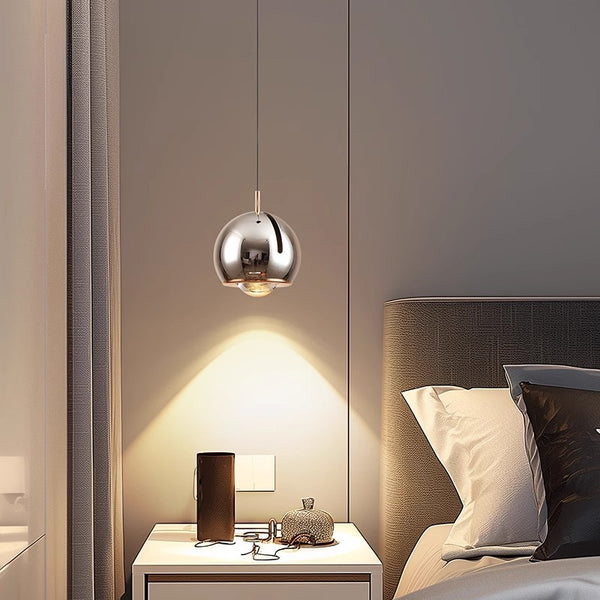 Suspended and adjustable chandelier