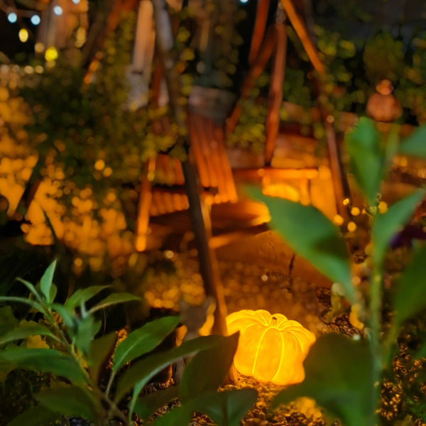 Pumpkin table lamp