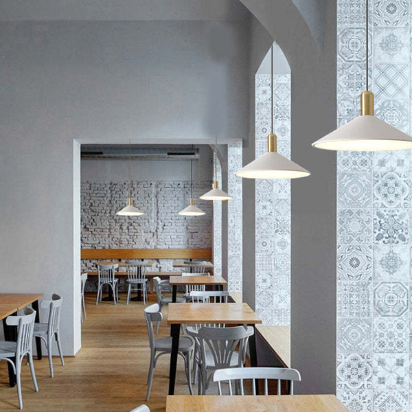 Lustre de salle à manger triangulaire simple et moderne