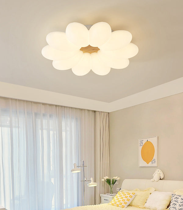 Warme und romantische Blütenblatt-Deckenlampe mit Augenschutz
