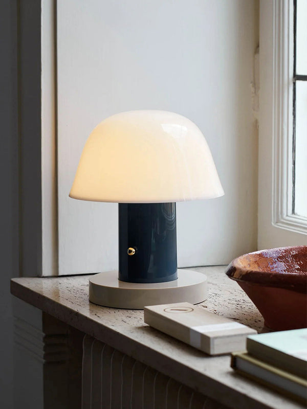 Nordic rechargeable touch portable desk lamp