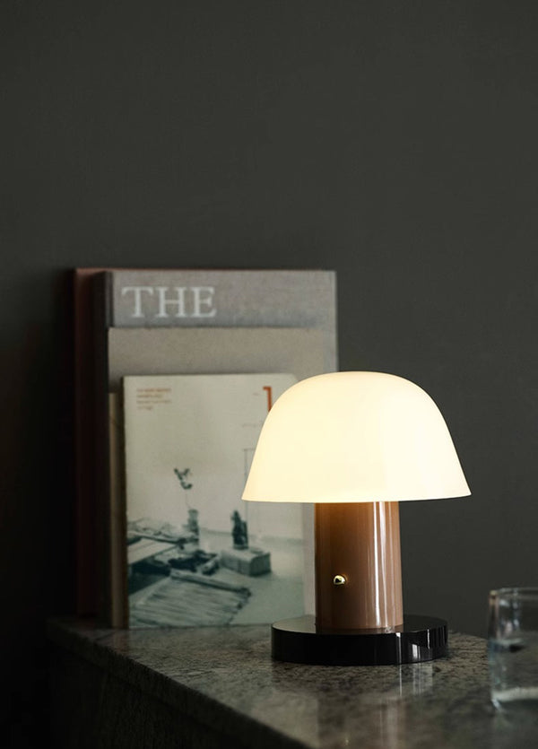 Nordic rechargeable touch portable desk lamp