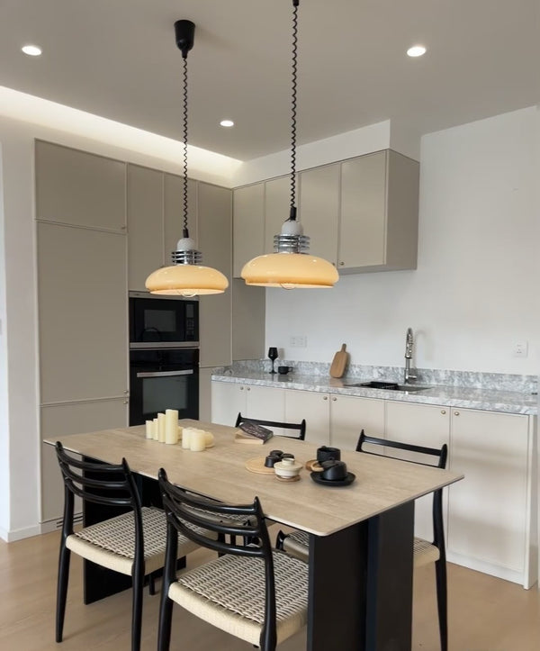 Versenkbare Pendelleuchte aus Glas für den Esstisch