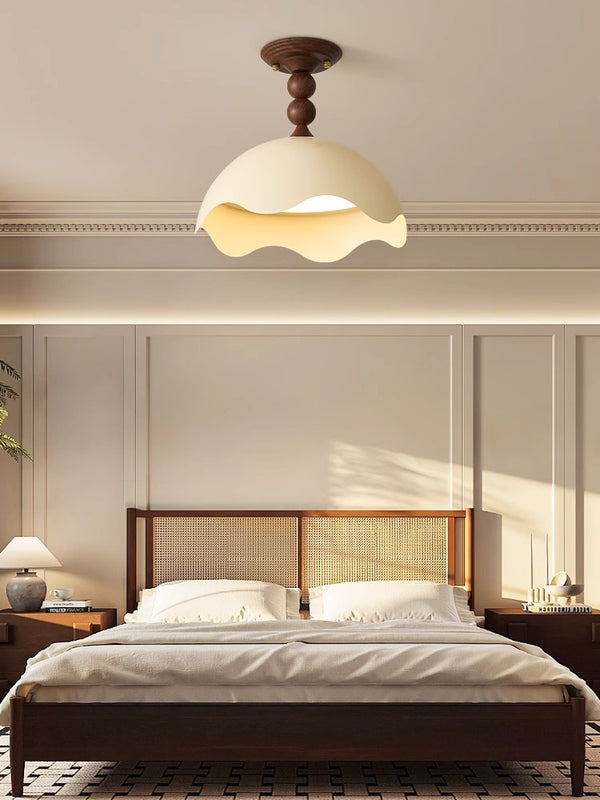 Plafonnier de chambre de style médiéval de style crème
