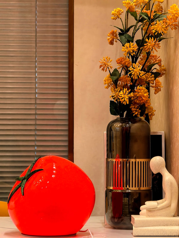 Tomato table lamp