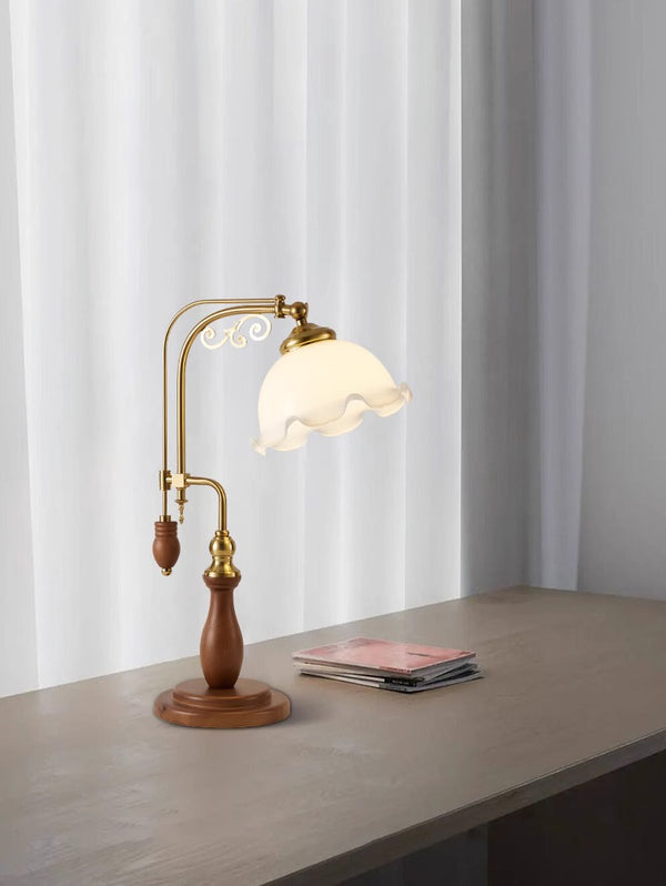 Medieval style bedroom bedside study flower table lamp