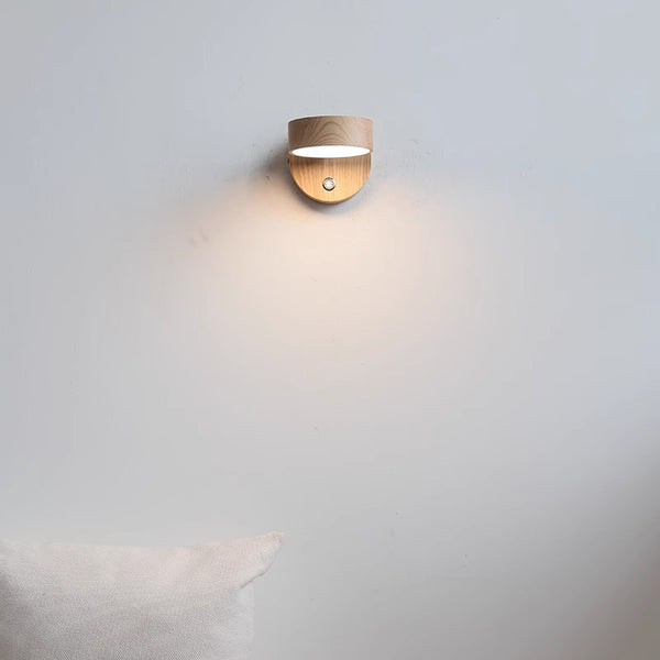 Rotatable bedroom solid wood wall lamp