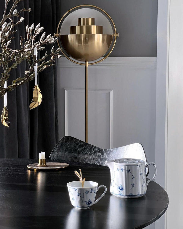 Creative and personalized Bauhaus floor lamp