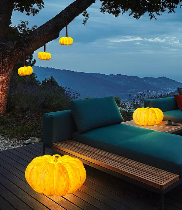 Pumpkin table lamp