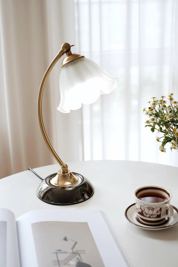French retro flower glass table lamp