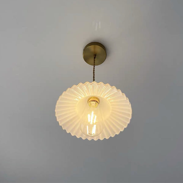 Lustre en verre vert frais