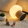 Cremefarbene Tischlampe im Pilz-Stil