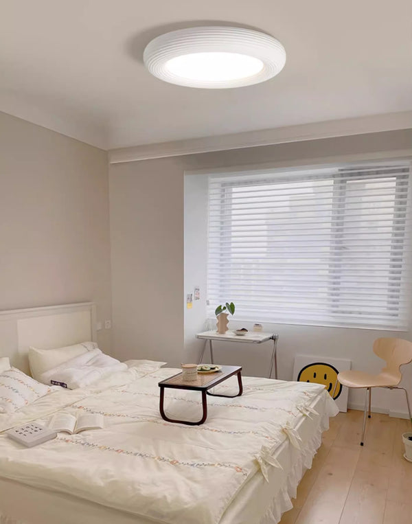 Plafonnier de chambre en résine de style crème