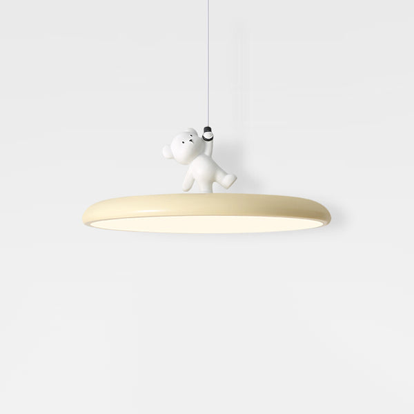 Kreativer Kronleuchter mit Cartoon-Bären