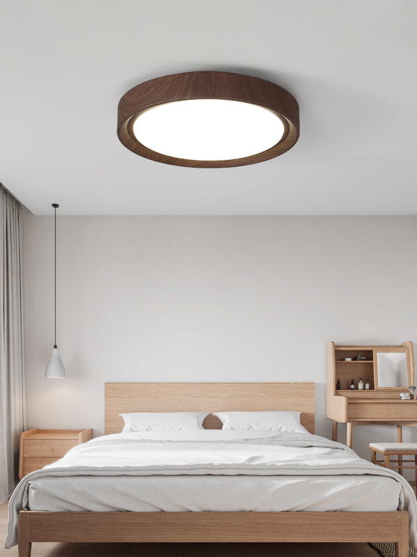 Einfache runde Deckenlampe für Schlafzimmer mit Holzmaserung