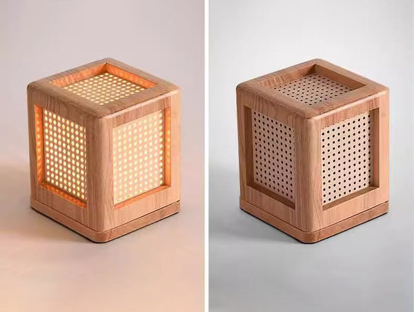 Quadratische Nachttischlampe aus Massivholz