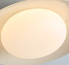 Deckenlampe aus cremefarbenem Strohhut