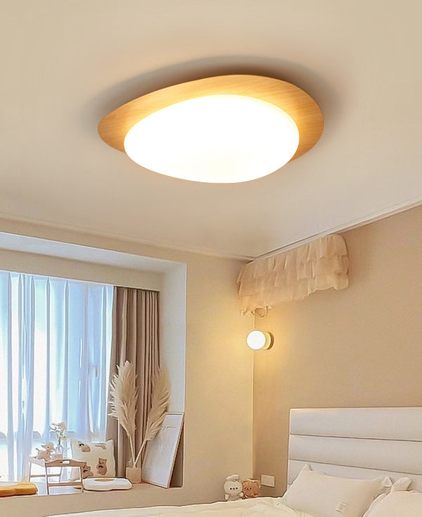 Creative pebble ceiling lamp