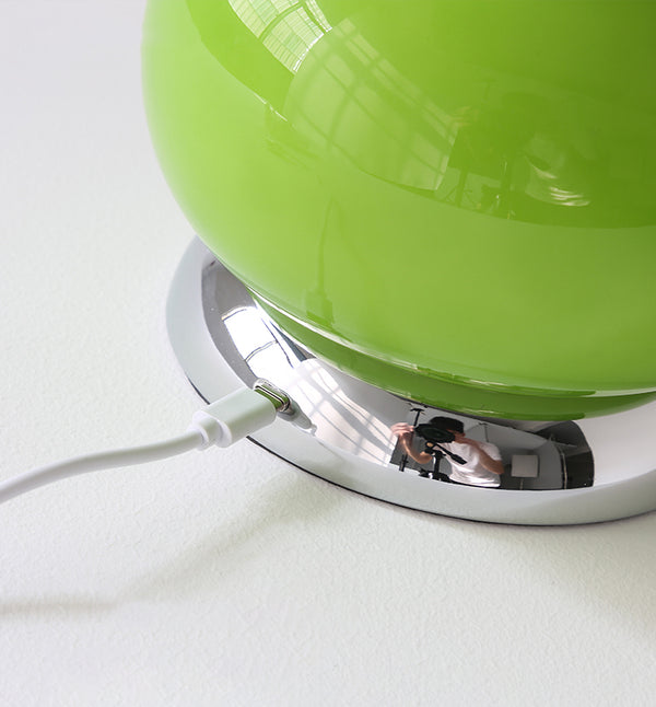 Cremefarbene Birnen-Tischlampe