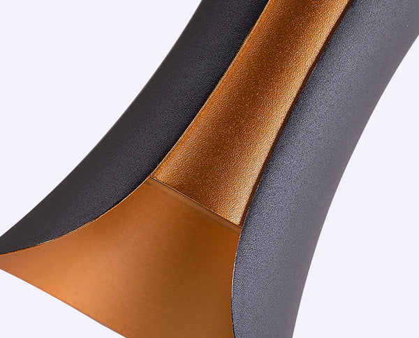 Schlichte LED-Außenwandleuchte für den Garten