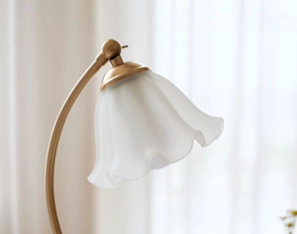 French retro flower glass table lamp