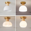 Deckenlampe aus Massivholz im cremefarbenen Stil