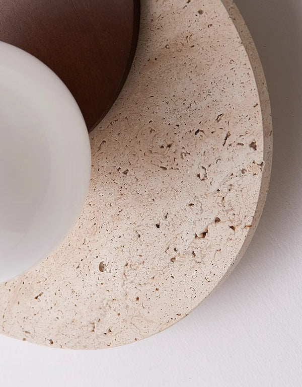 Japanische Wandlampe im Wabi-Sabi-Stil