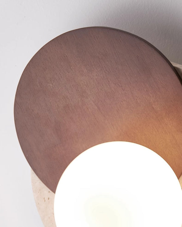 Japanische Wandlampe im Wabi-Sabi-Stil