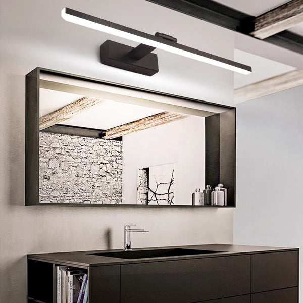 Einfache Spiegelwandlampe
