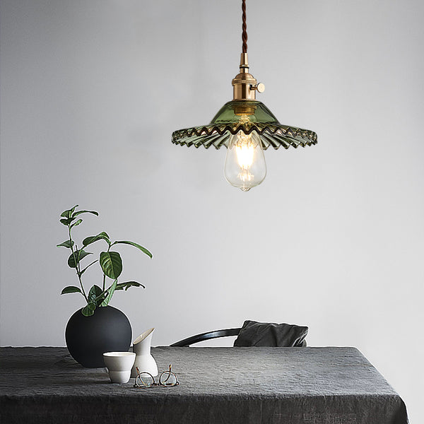 Lustre en verre vert frais