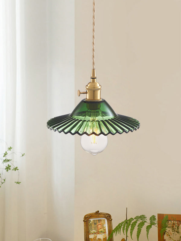 Lustre en verre vert frais