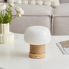 Cremefarbene Tischlampe im Pilz-Stil