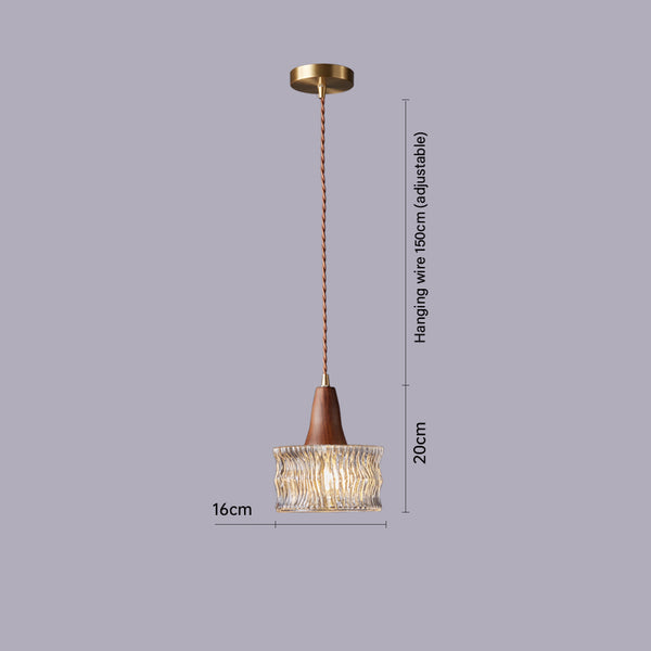 Petit lustre de style médiéval tout en cuivre