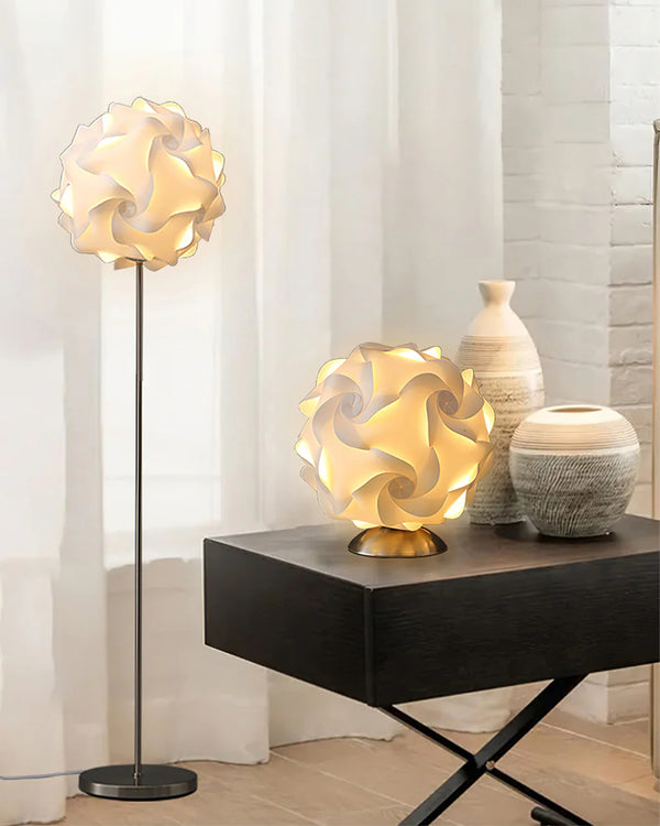Bedroom spherical petal table lamp