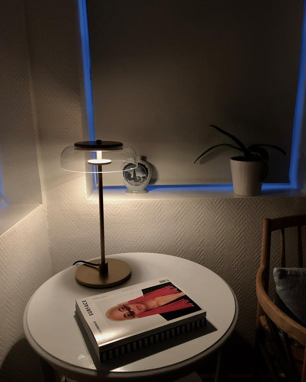 Lampe de table Blossi moderniste en verre doré pour chambre à coucher